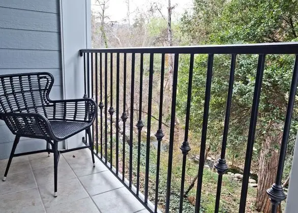 Oda, 1 En Büyük (King) Boy Yatak, Balkon
