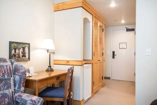 Double Queen, Slope View