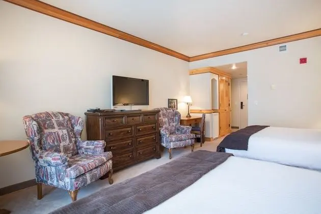 Double Queen, Slope View