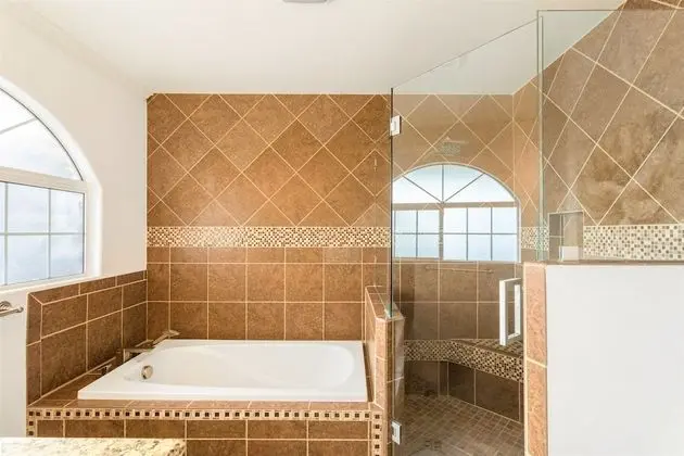 Luxury Oda, 1 En Büyük (King) Boy Yatak, Sigara İçilmez, Avlu Manzaralı