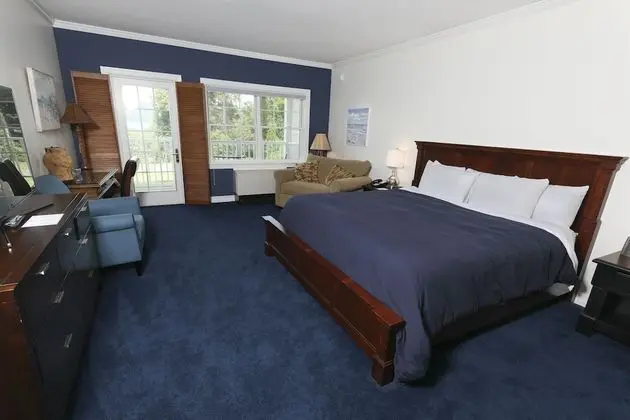 Lakeview Room