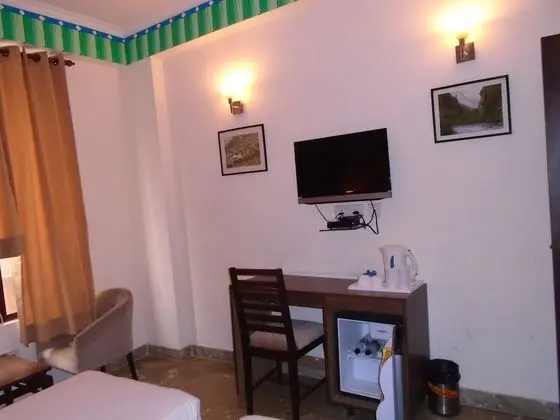 Deluxe Tek Büyük Yataklı Oda, 1 Çift Kişilik Yatak, Sigara İçilmez, Şehir Manzaralı