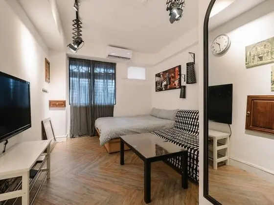 Comfort Tek Büyük Yataklı Oda (5-7)