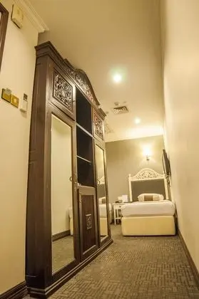 Üç Kişilik Oda