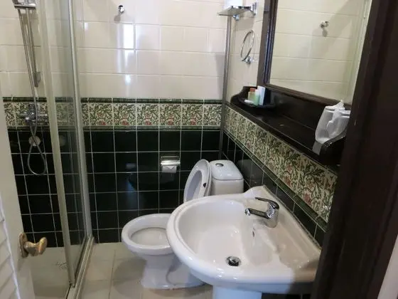 Üç Kişilik Oda