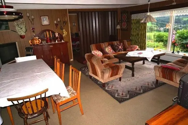 Kulübe, 6 Yatak Odası