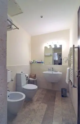 Standard Tek Büyük Yataklı Oda