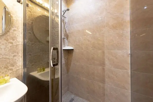 Standard Tek Büyük veya İki Ayrı Yataklı Oda