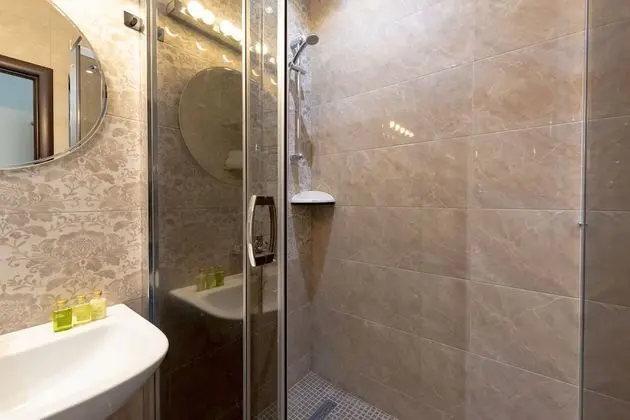 Standard Tek Büyük veya İki Ayrı Yataklı Oda