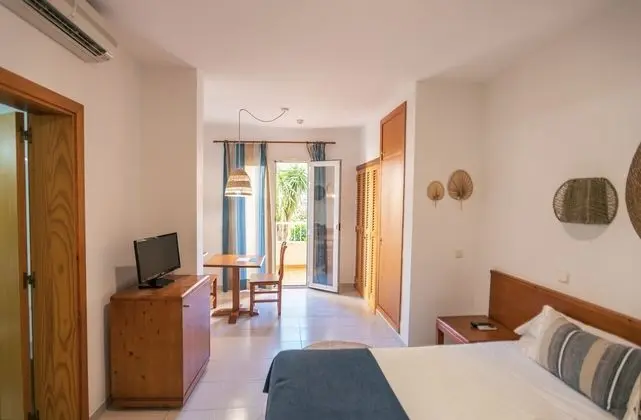 Stüdyo, Kısmi Deniz Manzaralı