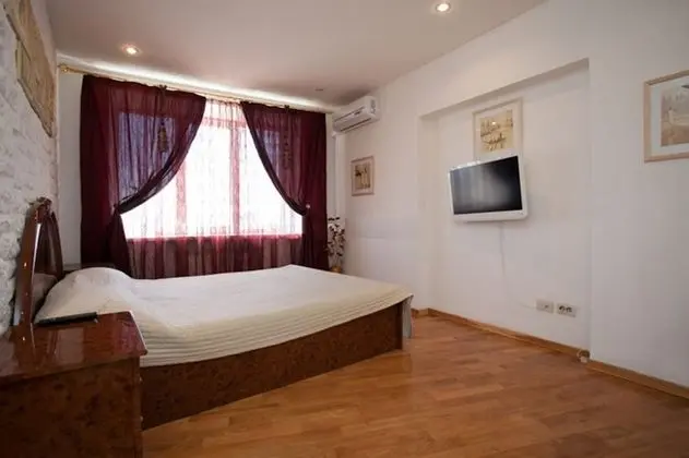 Apart Daire, 1 Yatak Odası, Sauna (Tsvillinga str. 34)