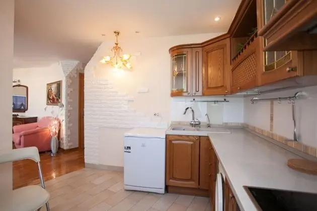 Apart Daire, 1 Yatak Odası, Sauna (Tsvillinga str. 34)