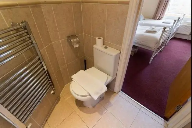 İki Ayrı Yataklı Oda, Özel Banyo (Room 9)
