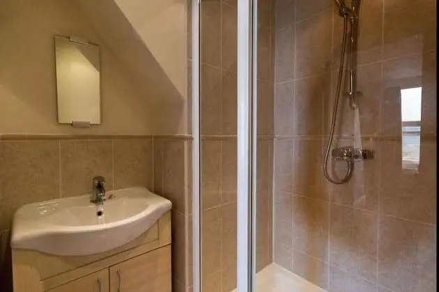 İki Ayrı Yataklı Oda, Özel Banyo (Room 9)