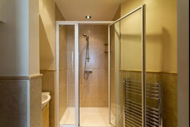 İki Ayrı Yataklı Oda, Özel Banyo (Room 9)