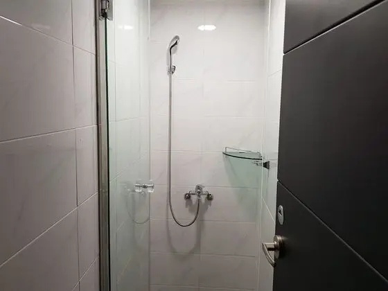 Economy İki Ayrı Yataklı Oda, Sadece kadınlar için, Ortak Banyo