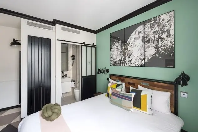 Superior Room with yard view Métropolitaine