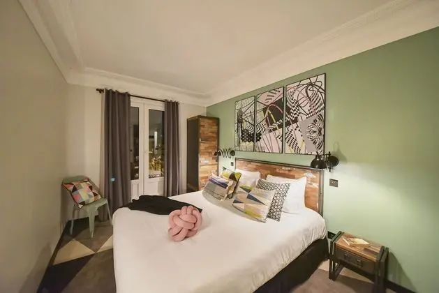 Superior Room with yard view Métropolitaine