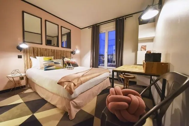 Superior Room with yard view Métropolitaine