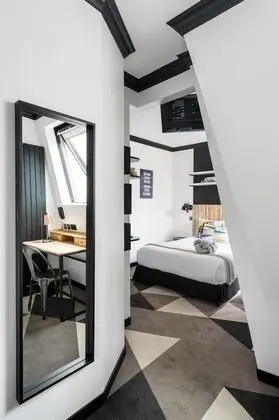 Superior Room with yard view Métropolitaine