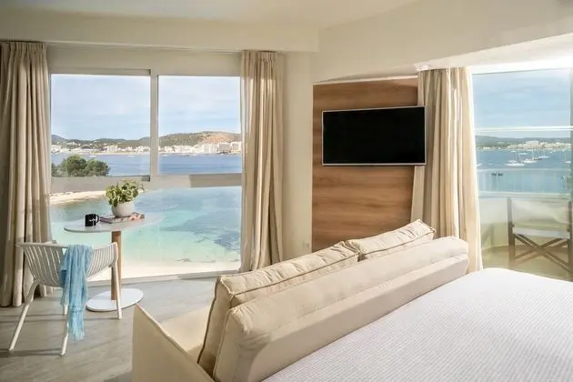 Oda (The Studio Frontal Sea View (2+2))