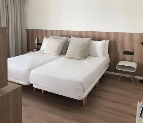Innside, Oda, Havuz Manzaralı