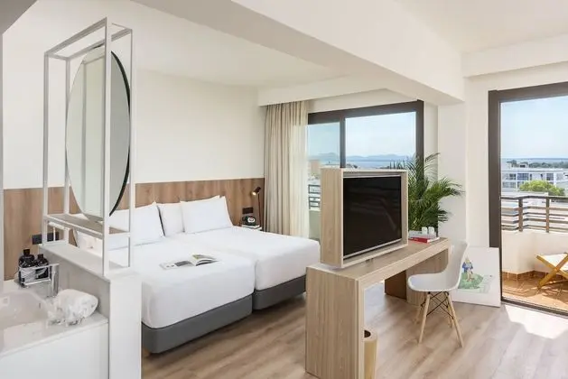 The Loft Sea View