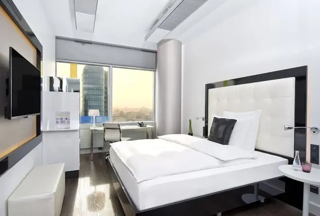 Oda (Innside Guest Room)