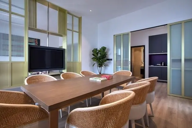 The Townhouse Xtra