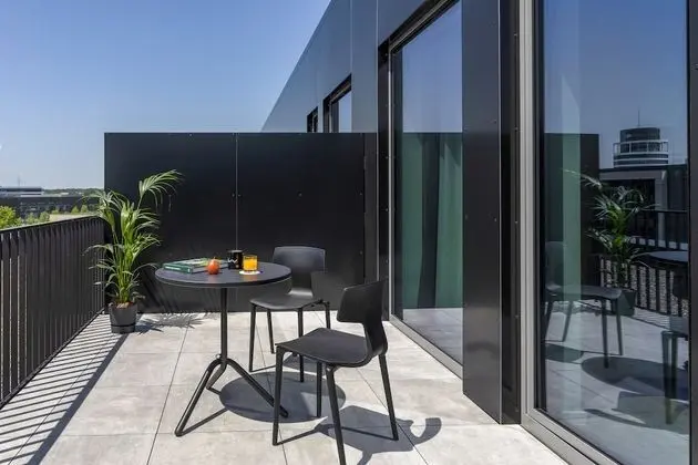 The Townhouse (3AD)