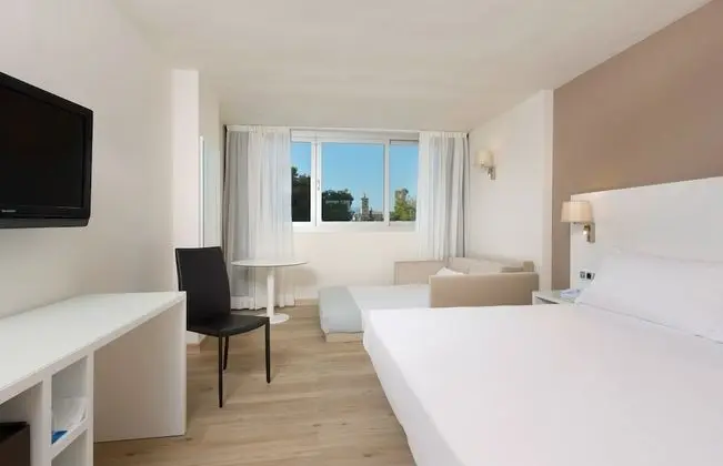 Innside, Room (2 adults + 1 child)