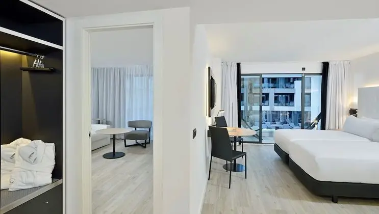 The Townhouse (3 Adults)