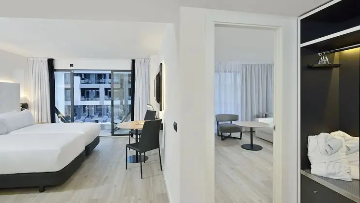 The Townhouse (3 Adults)