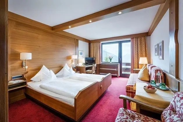 Basic Tek Büyük Yataklı Oda