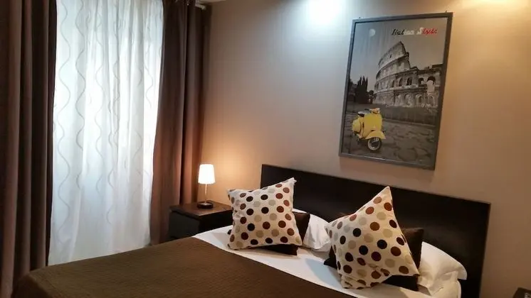 Standard Tek Büyük Yataklı Oda