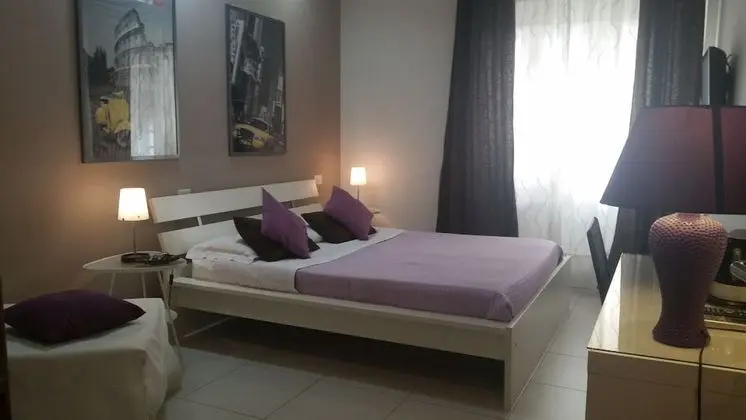 Standard Tek Büyük Yataklı Oda