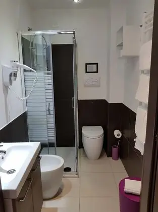 Tek Büyük Yataklı Oda (with double bed  & small bed)