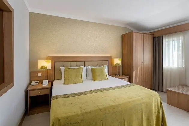 https://imagessl.etstur.com/files/images/hotelImages/TR/92683/l/Innvista-Hotel-Oda-280879.jpg