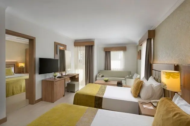 https://imagessl.etstur.com/files/images/hotelImages/TR/92683/l/Innvista-Hotel-Oda-280881.jpg