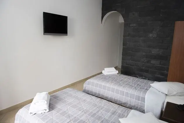Standard Tek Büyük veya İki Ayrı Yataklı Oda, Bahçe Manzaralı