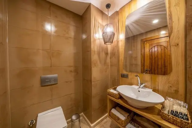 Deluxe Deniz Manzaralı Oda Banyo