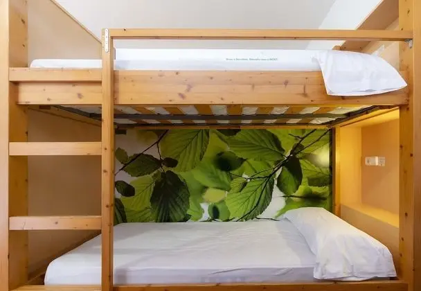 Shared Dormitory, Women only, Private Bathroom 10 Beds