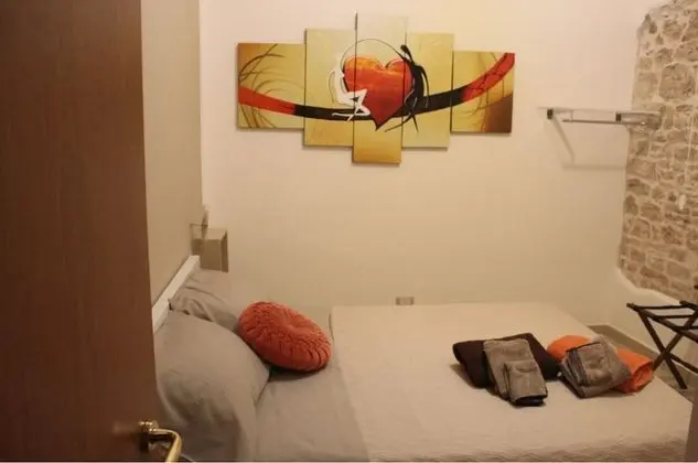 Tek Büyük Yataklı Oda, Ortak Banyo