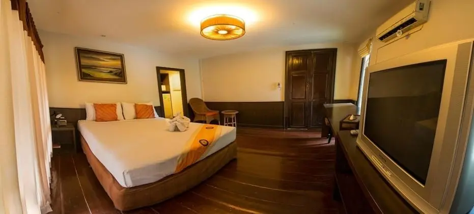 Cottage Double Bed
