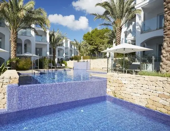 Superior Tek Büyük Yataklı Oda, Havuz Kullanımı (Adults Only)