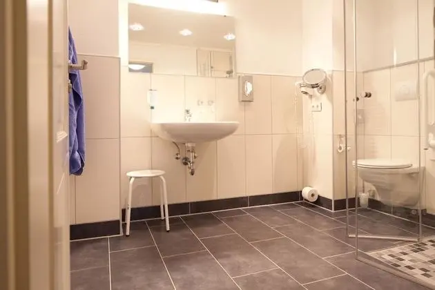 Comfort Tek Büyük Yataklı Oda, 2 Yatak Odası, Engellilere Uygun