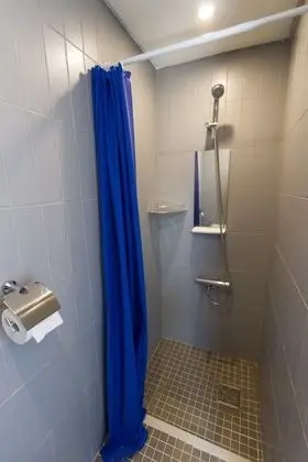 Economy Dört Kişilik Oda (4-Bed Ensuite)