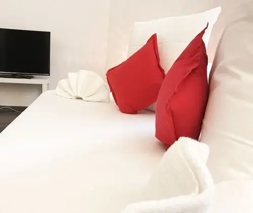 Comfort Üç Kişilik Oda, Bahçe Manzaralı