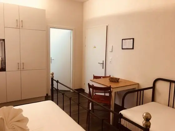 Comfort Üç Kişilik Oda, Bahçe Manzaralı