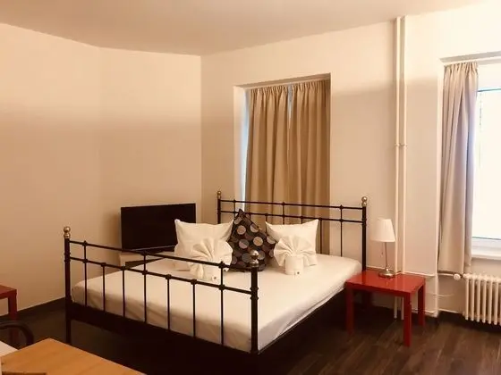Comfort Üç Kişilik Oda, Bahçe Manzaralı